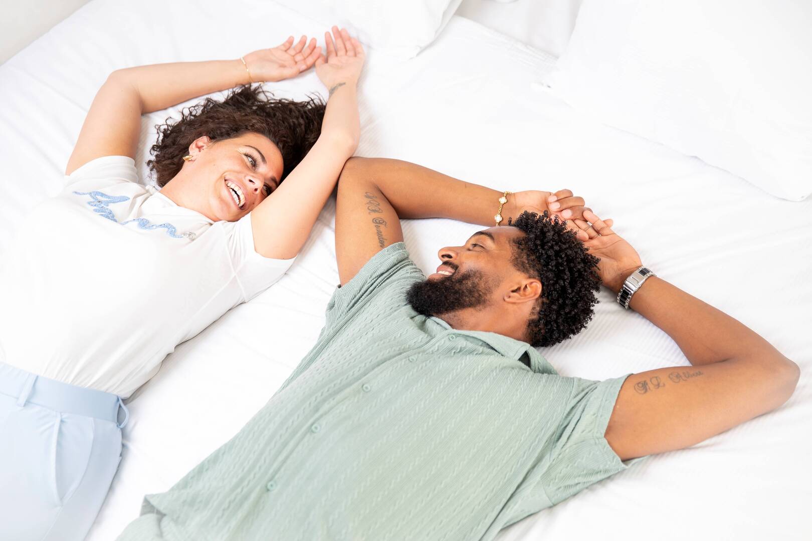 20260122-fletcher-fotoshoot-elve-sfeerbeeld-stel-hotelkamer-030